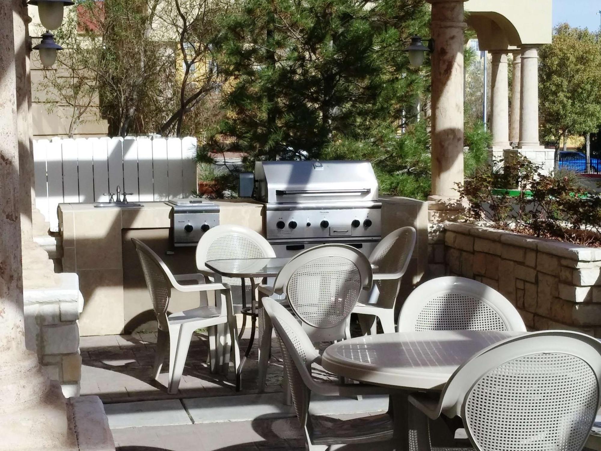 Hampton Inn & Suites Albuquerque-Coors Road Ngoại thất bức ảnh