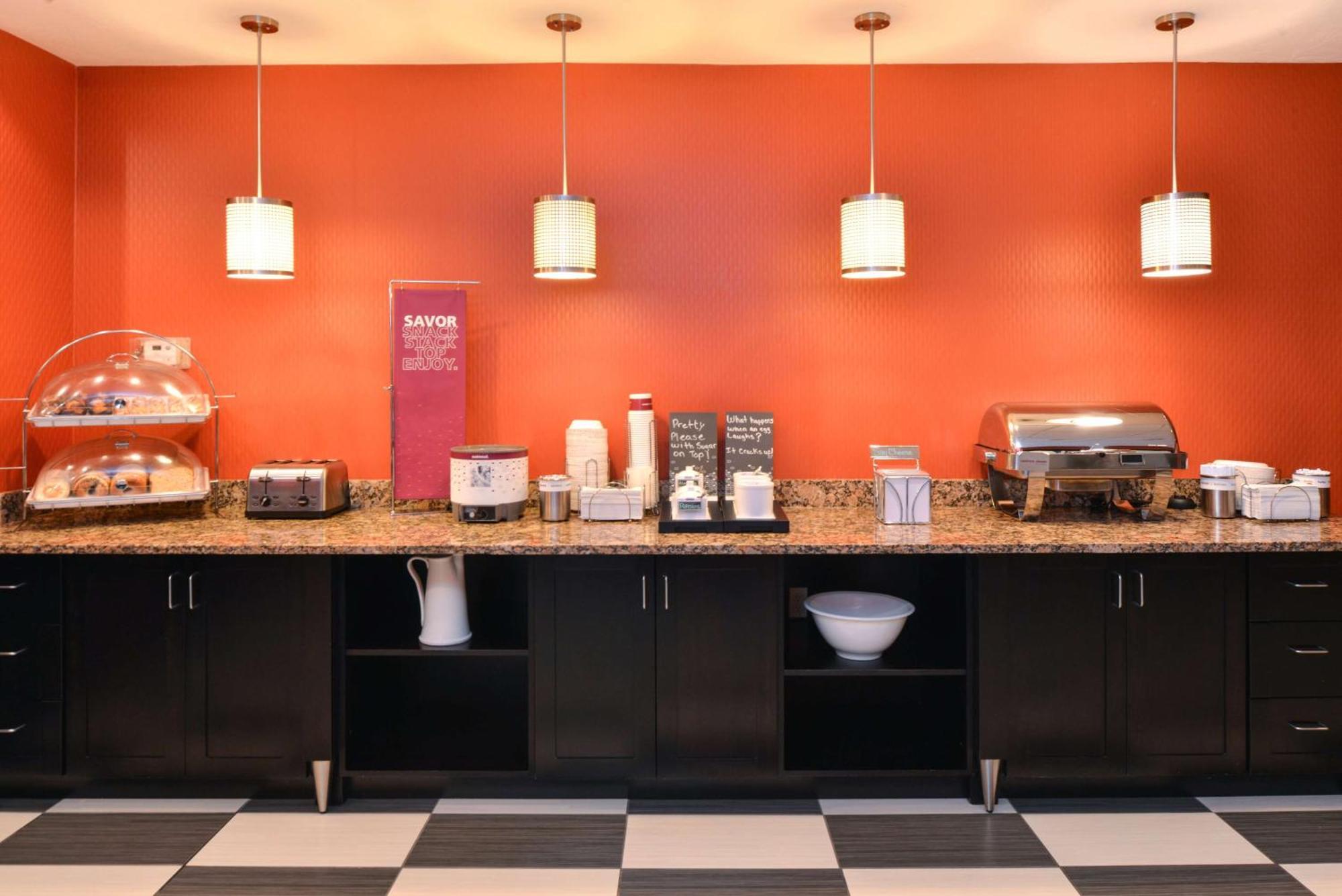 Hampton Inn & Suites Albuquerque-Coors Road Ngoại thất bức ảnh