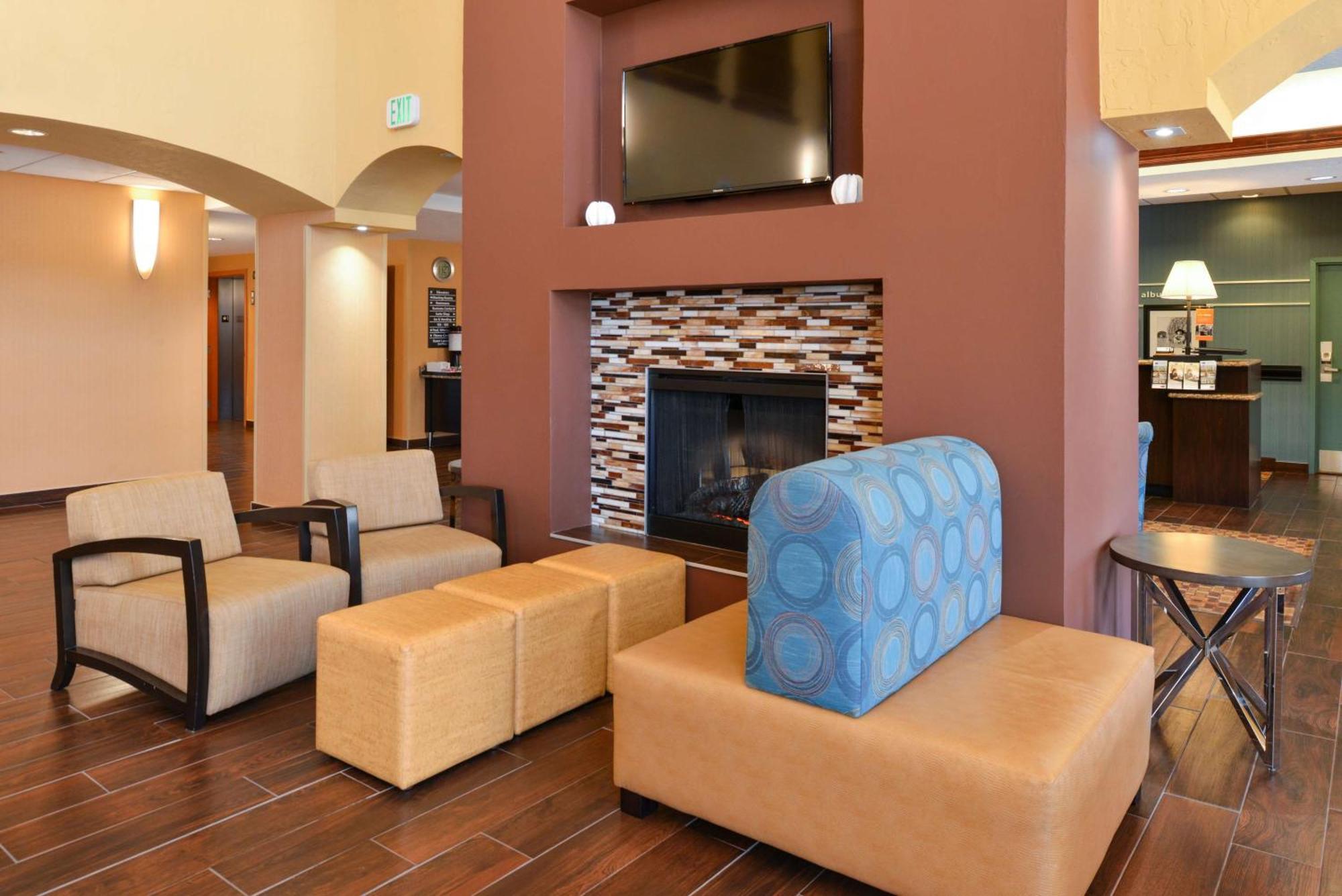 Hampton Inn & Suites Albuquerque-Coors Road Ngoại thất bức ảnh