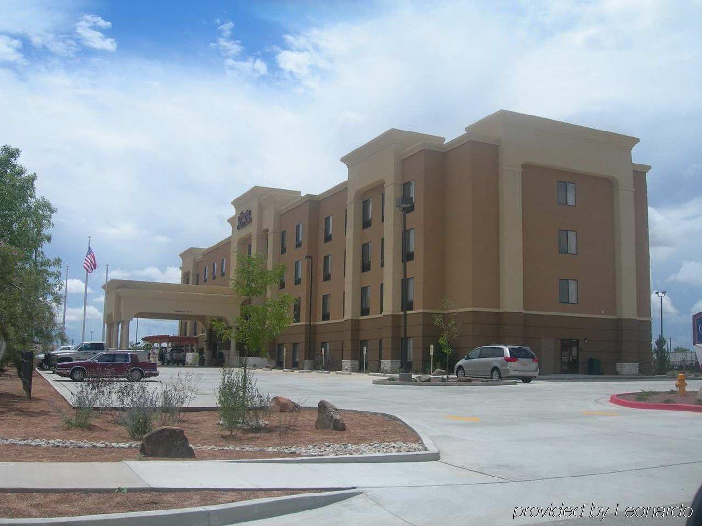 Hampton Inn & Suites Albuquerque-Coors Road Ngoại thất bức ảnh