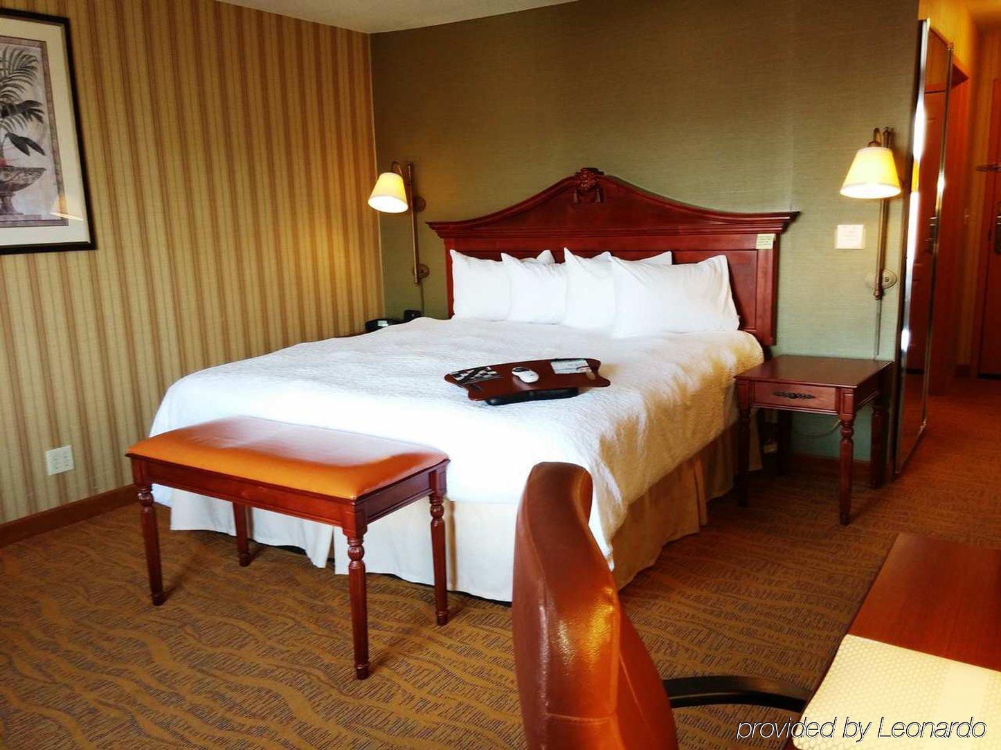 Hampton Inn & Suites Albuquerque-Coors Road Ngoại thất bức ảnh