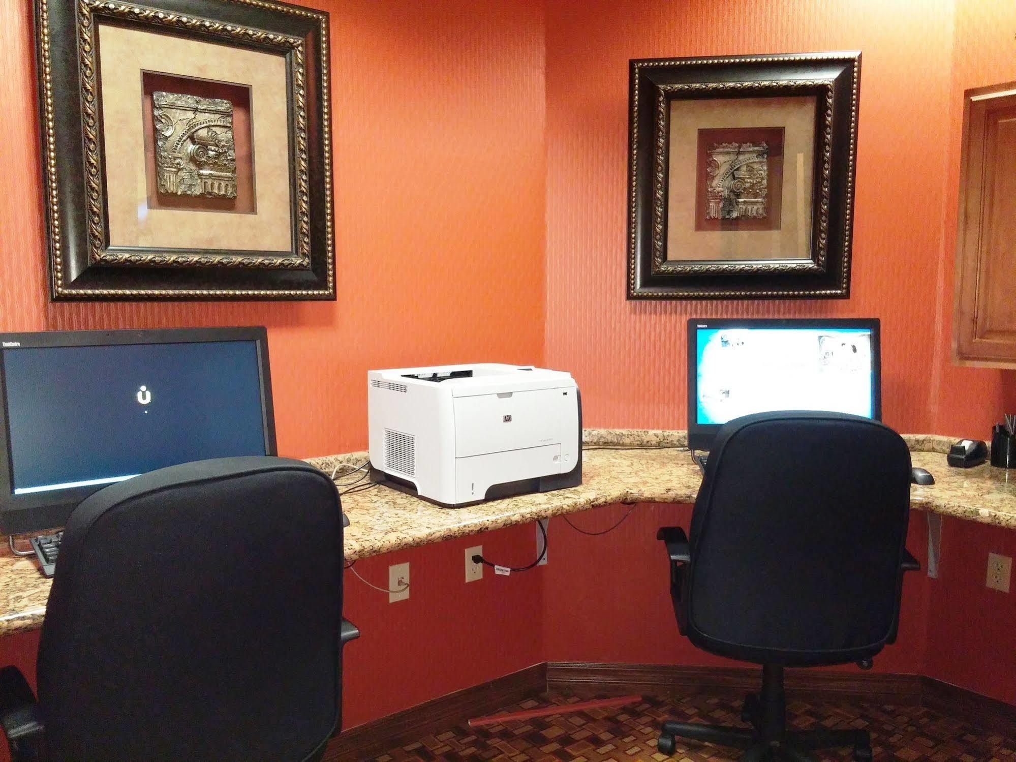 Hampton Inn & Suites Albuquerque-Coors Road Ngoại thất bức ảnh